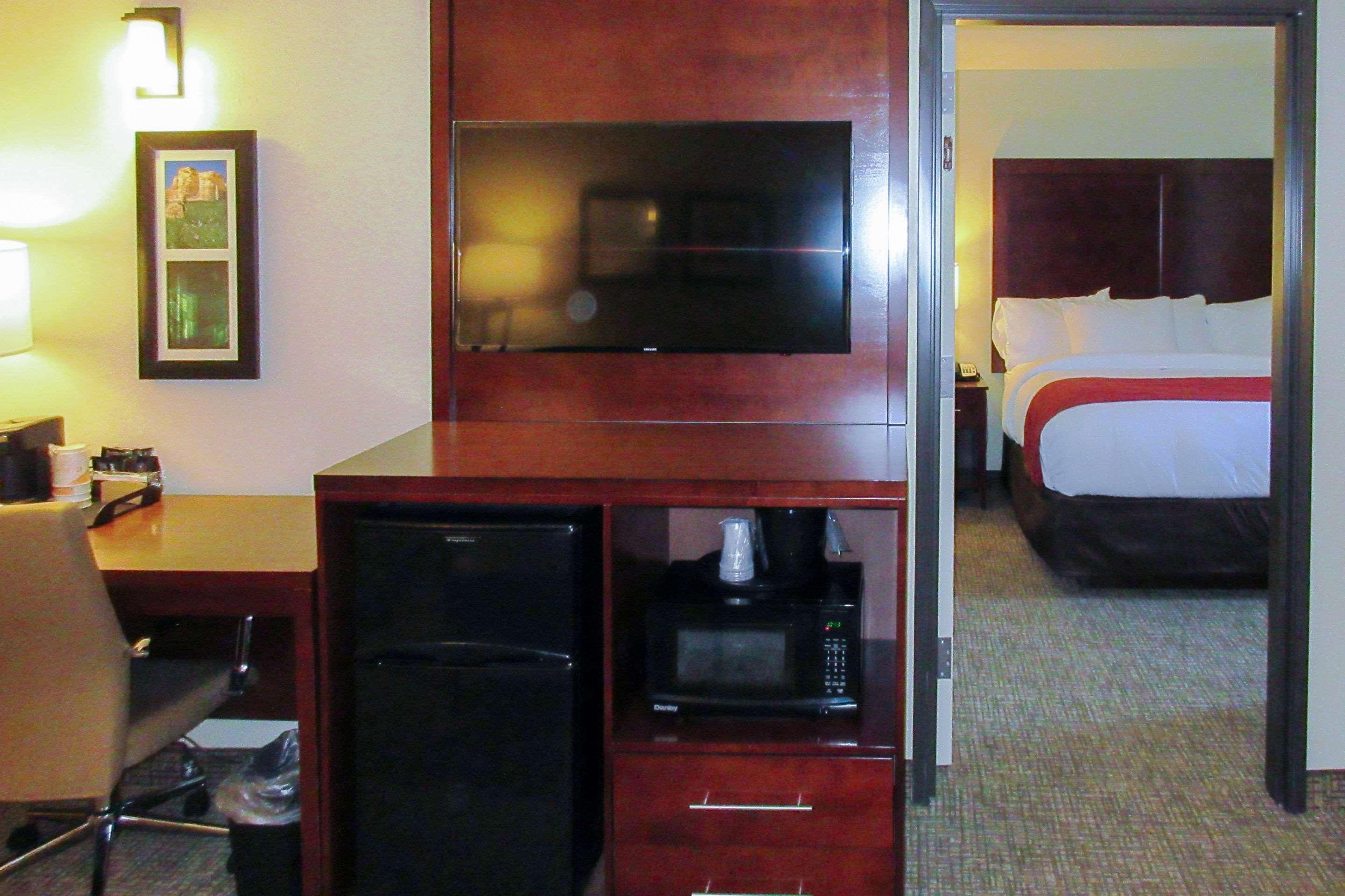 Hotel Comfort Kansas 2*